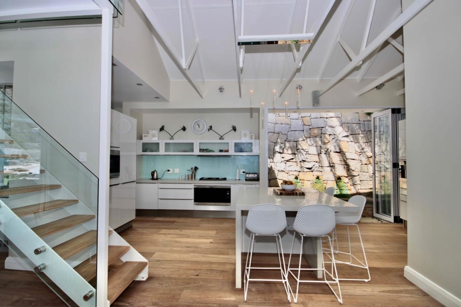 4 Bedroom Property for Sale in Clifton Western Cape